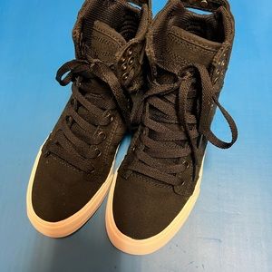 Supra Skytop D Black/White SW98000 Women‘s sz 5.5